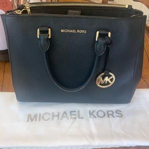 Michael Kors Large Saffiano Leather Tote | Black